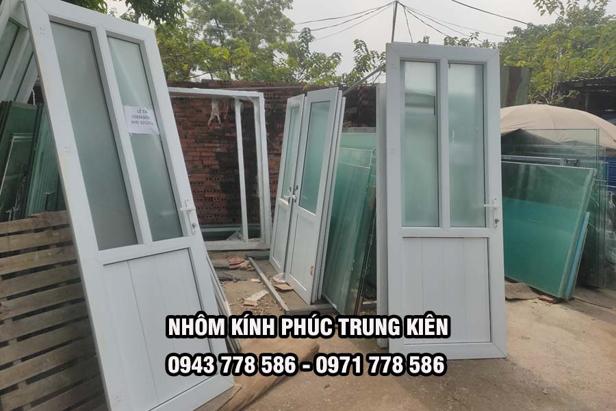 thu mua cửa nhôm kính cũ tại Hòa Bình